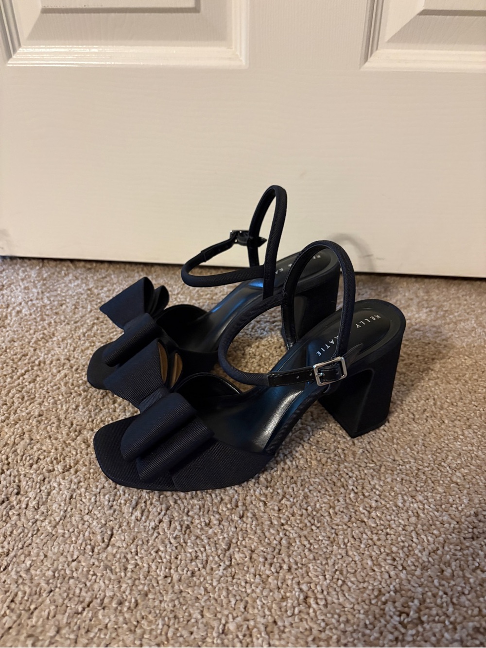 New Kelly & Katie Black Bow Block Heel Sandals with bow!